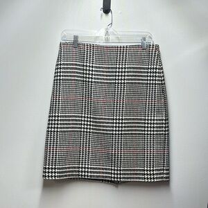 Talbots Petite 10P Red Black Multicolor Plaid Houndstooth Winter Holiday Skirt